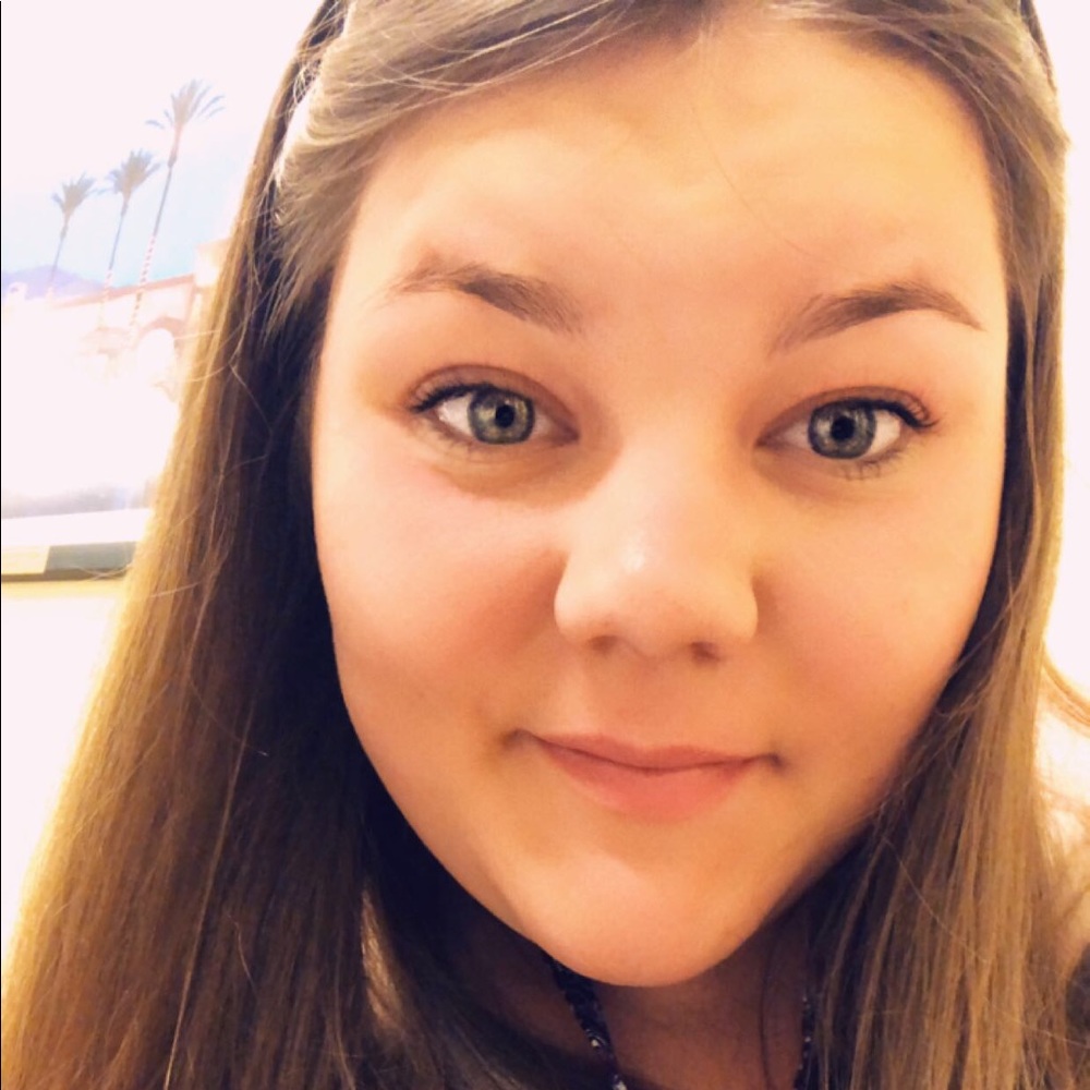 Meet your Posher, Brittany